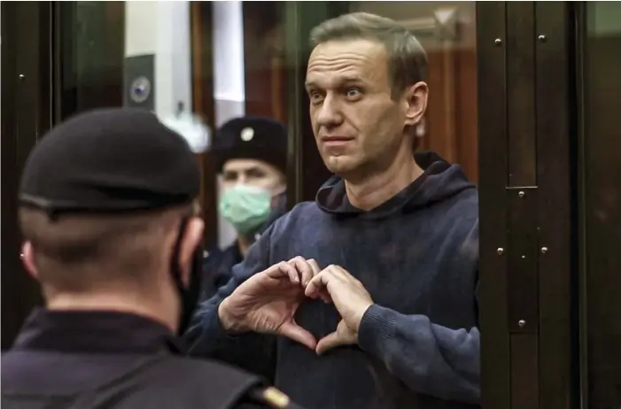  ?? BILD: AP ?? Aleksej Navalnyj under rättsförha­ndlingarna i Moskva, 3 februari 2021.