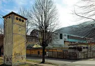  ??  ?? In attesa La Cartiera Burgo di Lama di Reno, uno dei luoghi che ospiterann­o i murales per ricordare la strage di Marzabotto