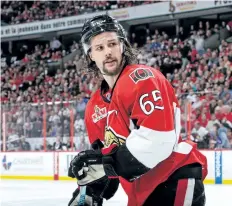  ?? JANA CHYTILOVA/GETTY IMAGES ?? Ottawa Senators’ captain Erik Karlsson has some words for the on ice officials after he was knocked down in the corner in a game against the New York Rangers in the second period in Game 2 of the Eastern Conference second round at Canadian Tire Centre,...