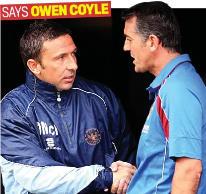  ??  ?? Firm friends: McInnes and Coyle face off in a 2009 pre-season friendly between Saints and Burnley