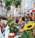  ??  ?? An der Weißen Tafel im Vorderange­r war kein Platz mehr frei.