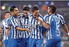  ?? ?? jugadores DEL conjunto regio celebran un gol