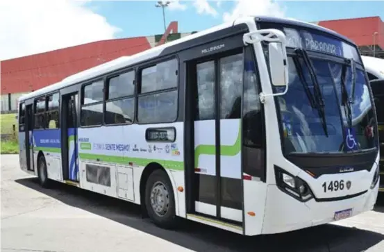  ?? PAULO MACIEL / GRANDE RECIFE ?? Ônibus movido a Gás Natural Veicular (GNC) está em teste na RMR