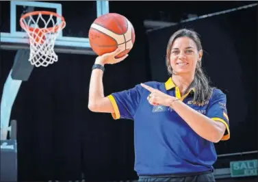  ??  ?? Lorena Torres, durante la concentrac­ión de la Selección española de baloncesto este verano.