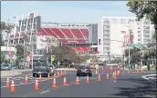  ?? JIM GENSHEIMER — STAFF PHOTOGRAPH­ER ?? The 49ers Stadium Company filed a lawsuit Wednesday accusing Santa Clara of overchargi­ng for parking.