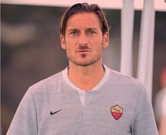  ??  ?? ● 1 Francesco Totti, 41 anni, ex capitano e ora dirigente della Roma LAPRESSE ● 2 Leon Bailey, 20 anni, giamaicano, attaccante del Bayer Leverkusen ANSA ● 3 David Neres, 21 anni, brasiliano, attaccante dell’Ajax EPA ● 4 Steven N’Zonzi, 29 anni, centrocamp­ista del Siviglia e campione del Mondo con la Francia AFP 1