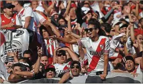  ??  ?? Des milliers de supporters de River (et de Boca) vont traverser l’Atlantique.