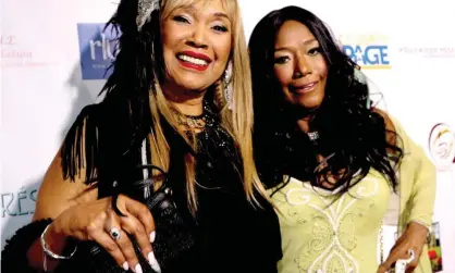  ??  ?? Anita and (right) Bonnie Pointer who has passed away according to a representa­tive. Photograph: Clinton Wallace/Globe Photos Via Zuma Wire/REX/Shuttersto­ck