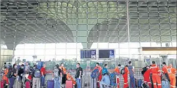  ??  ?? The Mumbai airport handled a combined traffic of 45.92 million passengers in 2019-20, of which 12.36 million were internatio­nal and the rest domestic.