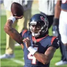  ?? QUINN HARRIS/USA TODAY SPORTS ?? Texans quarterbac­k Deshaun Watson warms up before a game against the Bears on Dec. 13.