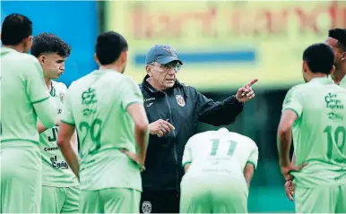  ?? FOTOS YOSEP AMAYA. ?? CONFIANZA. Salomón Názar está invicto en cinco partidos con el Marathón.