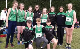  ??  ?? Cushinstow­n juvenile athletes take a breather during the Leinster Championsh­ips.