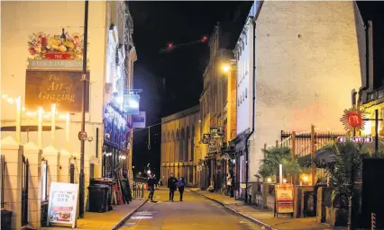  ??  ?? Pubs and restaurant­s in Bristol closed at 10pm on the first night of the new Covid-19 curfew on November 24 – now it is expected that people will get an extra hour to finish food and drinks