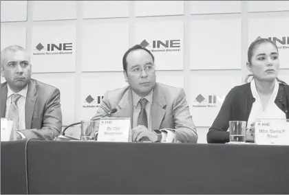  ?? Foto INE ?? Conferenci­a de prensa de los consejeros Benito Nacif, Ciro Murayama y Dania P. Ravel