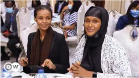  ?? ?? Ilwad Elman et sa mère, de Somalie, figurent parmi les lauréats du prix Right Livelihood 2022