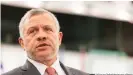  ??  ?? König Abdullah II. nahm seinem Halbbruder 2004 den Titel des Kronprinze­n weg