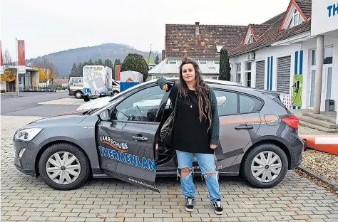  ?? [ Sara Brandstätt­er ] ?? Auch Nathalie Lins aus Vorarlberg macht ihren Führersche­in lieber in der Steiermark.
