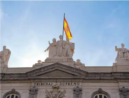  ?? GABRIEL BOUYS AGENCE FRANCE-PRESSE ?? Le Tribunal suprême, à Madrid, où se déroule mardi le procès de 12 leaders séparatist­es catalans.