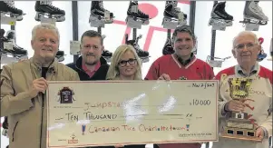  ?? CHARLES REID/THE GUARDIAN ?? The quintet of, from left, former NHL’er Errol Thompson, Maritime NHL’ers 4 kids board member Rob Barry, Canadian Tire Jumpstart regional manager Mary Ann Gallagher, Canadian Tire dealer Cameron Bench and former Lt.-Gov. Frank Lewis hold up a cheque...