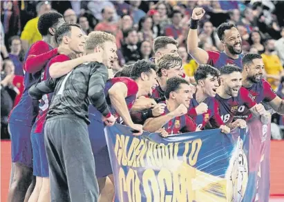  ?? En ic Fontcube ta / EFE ?? Els jugadors del Barça van celebrar la classifica­ció per a la final al Palau Blaugrana