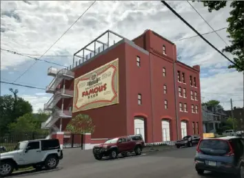  ?? Will Hopkins/Tai + Lee architects ?? An architectu­ral rendering of what the former Hazelwood Brewing Co. on Lytle Street will look like after its restoratio­n.