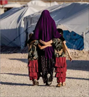  ?? FOTO: TARIQ MIKKEL KHAN ?? Den seksårige dreng, der er dansk statsborge­r, risikerer at dø i en syrisk fangelejr.