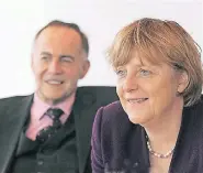  ??  ?? 2005 mit Angela Merkel