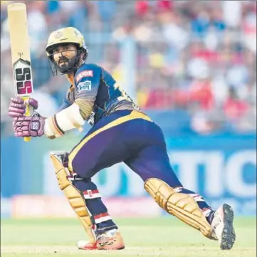  ?? AFP ?? ■ Dinesh Karthik’s experience as a wicket-keeper in crunch situations tilted the scales in his favour.