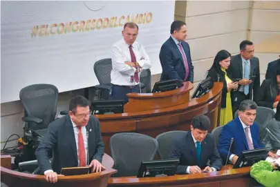  ?? / Óscar Pérez ?? Roy Barreras, presidente del Senado, fue el encargado de liderar la construcci­ón del “frente amplio” en el Congreso.