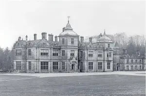  ??  ?? Dupplin Castle, which was completed in 1832 and demolished in 1967.