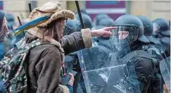  ?? Foto: Laurent Blum/LW-Archiv ?? Gewaltbere­ite Protestler und potenziell­e Gefährder sollen in Zukunft härter bestraft werden.