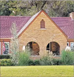  ?? [CHRIS LANDSBERGE­R PHOTOS / THE OKLAHOMAN] ?? Right: John Milner's home at 3408 NW 19.