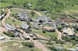  ?? Picture: TEBOGO LETSIE ?? SHOWING CRACKS: President Jacob Zuma’s private home at Nkandla