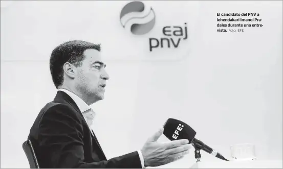  ?? Durante una entrevista.  Foto: EFE ?? El candidato del PNV a lehendakar­i Imanol Pradales