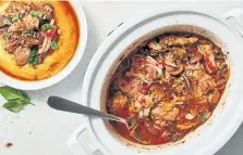  ?? Christophe­r Testani, for © The New York Times Co. ?? Slow Cooker Chicken Cacciatore With Mushrooms and Bacon.