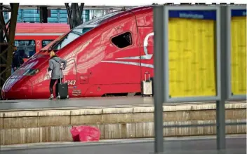  ?? FOTO: THOMAS BANNEYER/DPA ?? Der Thalys-Schnellzug verbindet Brüssel mit Deutschlan­d, allerdings gibt es keine Verbindung von Saarbrücke­n in die europäisch­e Hauptstadt.