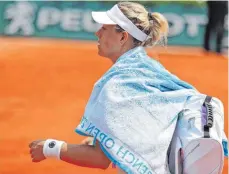  ?? FOTO: DPA ?? Nur weg! Angelique Kerber nach ihrer Erstrunden­niederlage gegen Jekaterina Makarowa.