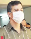  ?? ?? Santiago Peña visitó ayer el Hospital Nacional de Itauguá, donde observó que el nosocomio está con grave deterioro edilicio.