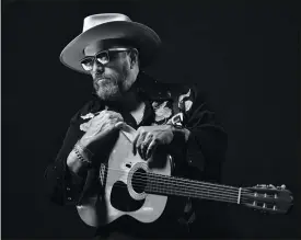  ??  ?? Raul Malo plays the Sellersvil­le Theater today and Friday at 8 p.m.