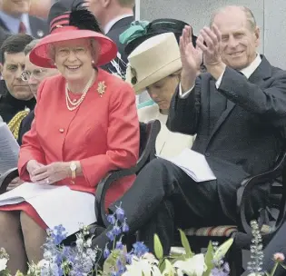  ?? ?? Golden: Queen and Prince Philip enjoy jubilee parades (photo: PA)