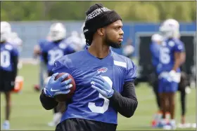  ?? JEFFREY T. BARNES — THE ASSOCIATED PRESS ?? Buffalo Bills defensive back Damar Hamlin (3) works out during NFL football practice in Orchard Park, N.Y., Tuesday May 23, 2023.