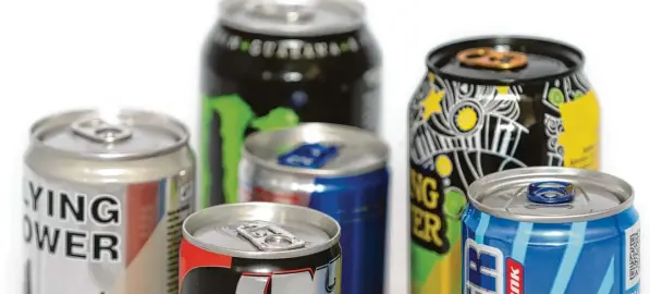  ?? Foto: Karl Josef Hildenbran­d, dpa ?? Energy Drinks sind umstritten. Verbrauche­rschützer werfen vor allem die Frage auf, ob die Getränke auch von Jugendlich­en konsumiert werden sollten. GEWÜRZE VERKEHR