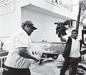  ?? CORTESíA ?? Wilfran Quiroz mientras era llevado al complejo judicial, en Cartagena.