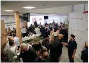  ?? ?? O evento de inauguraçã­o reuniu aproximada­mente 100 convidados no espaço do Centro Integrado de Medicina Londrina