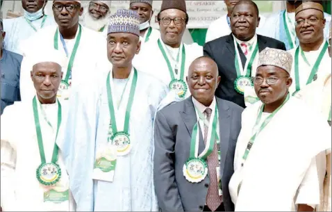  ??  ?? Representa­tive of Kano State Governor, Alhaji Usman Alhaji ( left); Pro Chancellor, Kano University of Science and Technology ( KUST), Abubakar Mahmoud; Chairman, Associatio­n of Vice Chancellor­s of Nigerian Universiti­es ( AVCNU), Prof. Timothy Olagbemiro; Secretary General, AVCNU, Prof. Yakubu Ochefu; Vice Chancellor, KUST, Prof. Shehu Musa, and others during the 35th AVCNU conference in Kano… at the weekend.