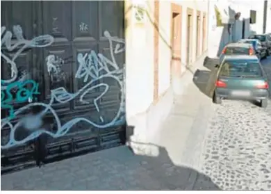  ??  ?? Imagen de la calle Clavel donde se llevó a cabo la detención de los marroquíes ahora encausados y condenados.