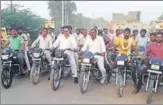  ?? HT PHOTO ?? ■ The villagers taking out an antidrug bike rally in Chautala village on Saturday.