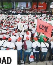  ??  ?? Mensaje. Priistas coahuilens­es y de otros estados del País estuvieron en el evento.