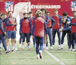  ?? FOTO: ATLETI ?? Antoine Griezmann se unió ayer a los entrenamie­ntos con el grupo