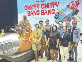  ??  ?? ■ Chitty Chitty Bang Bang, kuyog ang mga Cebu media ug mga blogger. / CONTRIBUTE­D PHOTO